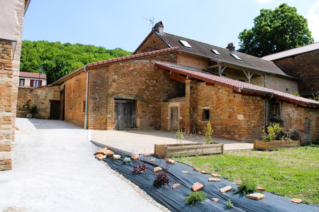 Le Clos Des Pierres Rouges Burgy エクステリア 写真