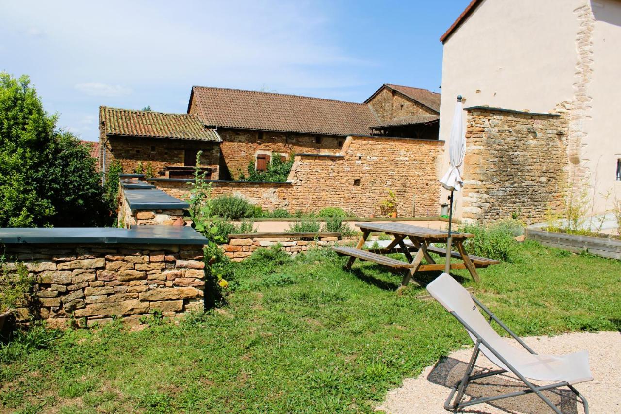 Le Clos Des Pierres Rouges Burgy エクステリア 写真